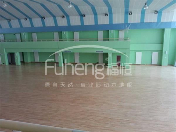 内蒙古包头稀土第二中学体育馆