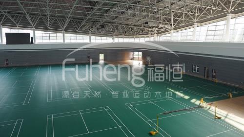 昆仑决世界搏击中心铺设工程